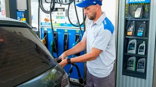 Restringen la venta de GNC en estaciones de servicio del AMBA para priorizar el consumo residencial