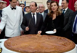 Conmociona a Francia la revelación de un romance secreto de Hollande