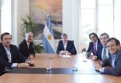 Un desaire a Angelici y a Carrió, y un espaldarazo para los Newman Boys