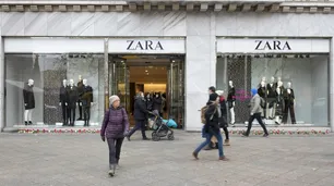Propietario de Zara se resiste a la presión para reducir precios
