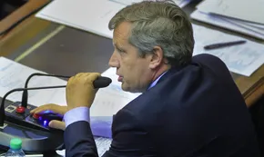 A 10 años del voto no positivo, Monzó puede ser clave en la sesión por el aborto