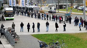 Austria ordena confinamiento para los no vacunados y Alemania podría tomar una medida similar