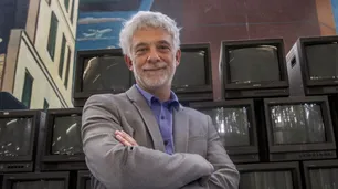 En "QR!", Claudio Martínez advirtió: “Si la inteligencia artificial captura la conversación, se terminó la democracia”
