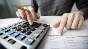 La clave para evitar devaluar y ganar competitividad es eliminar Ingresos Brutos