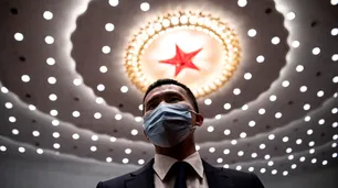 China aprueba redactar la controvertida ley de seguridad de Hong Kong
