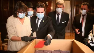 La Corte Suprema y el Museo del Holocausto comienzan a investigar las cajas nazis halladas en Tribunales