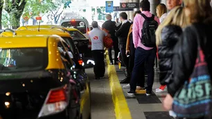 Denunciaron al Sindicato de Peones de Taxistas por los destrozos en Aeroparque