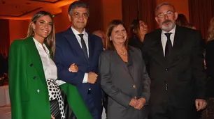 En la noche del "martes negro", políticos y personalidades se reunieron en la Gala Anual de Conciencia