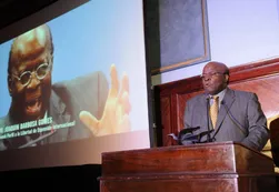Joaquím Barbosa pidió "total independencia" para investigar la corrupción
