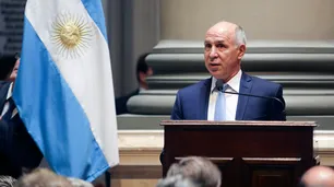 Ahora el Gobierno apuntó a la oposición por el escrache a Ricardo Lorenzetti