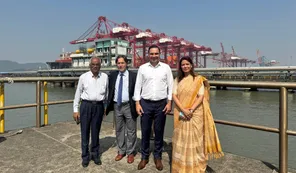 Gustavo Valdés recorrió el puerto clave de Mumbai y acordó cooperación tecnológica con la India