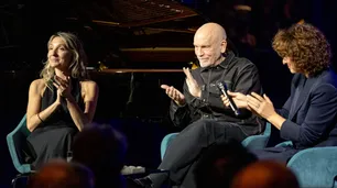John Malkovich protagoniza en Argentina una obra de teatro inspirada en Roberto Bolaño
