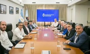 El Gobierno girará fondos a empresas de colectivos esta semana para normalizar las frecuencias