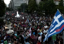 Grecia | Masiva manifestación para rechazar un rescate financiero