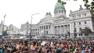 8M: masiva convocatoria de mujeres y organizaciones feministas frente al Congreso