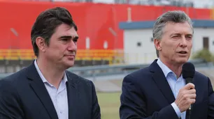 Amplían la denuncia contra Macri e Iguacel por la venta "a precio vil" de dos centrales eléctricas