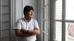 Evo: "Bolivia es el único país donde la pandemia se combate con tanques de guerra"