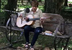 En medio de la gestión, Parodi se hace tiempo y lanza un nuevo CD