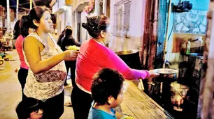 Coronavirus: la caída económica dispara demanda de alimentos en comedores populares