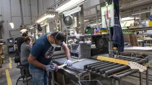 La actividad económica volvió a crecer en abril según un estudio privado