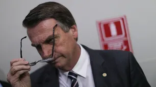 Jair Bolsonaro reconsidera la fusión de ministerios tras las críticas