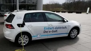 VolksWagen incursionará en autos eléctricos para combatir la caída en China