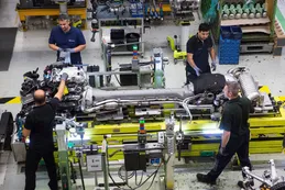 Trump quiere que autos BMW y Mercedes se fabriquen en Estados Unidos