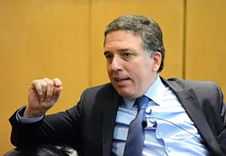 Dujovne: “La salida del cepo fue una decisión correcta, muy valiente y ejecutada a la perfección”