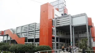 Por la alta demanda, el Hospital Durand se quedó sin insumos para testear