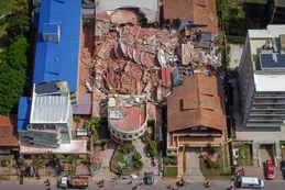 Qué se sabe del derrumbe del hotel de Villa Gesell: un muerto, desaparecidos y detenidos