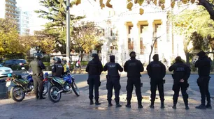 La Plata: extrema tensión con manteros a metros de la Gobernación