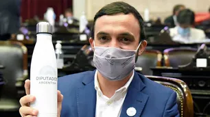 Botellas "ecofriendly": el cambio en Diputados para reducir el uso de plástico