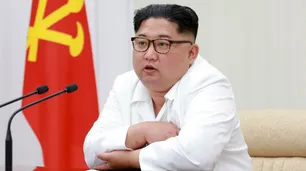 Ante periodistas, Kim dinamita los túneles de su centro de pruebas nucleares