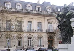 Arde la interna del Jockey Club de Buenos Aires
