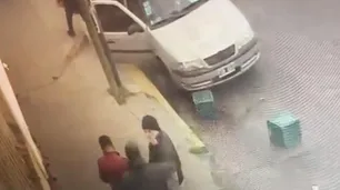 Un hombre golpeó a un repartidor y lo dejó inconsciente tras una discusión de tránsito