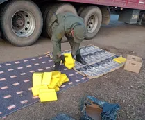 Gendarmería incautó 172 Kilos de cocaína oculta en un camión con destino a Corrientes