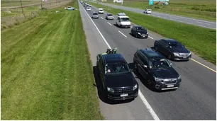 No te vayas a la banquina: sancionarán a quienes circulen en infracción el fin de semana largo