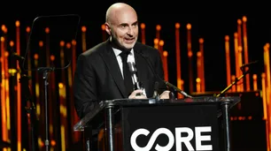 Fernando Sulichin recibió un premio por su colaboración en la reconstrucción de Haití