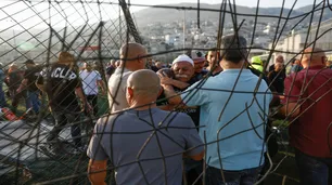 Israel acusa a Hezbolá por el ataque de un cohete sobre una cancha de fútbol