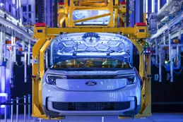Ford planea despedir a 4.000 trabajadores