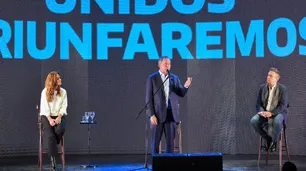 Scioli da forma a su lista: Hugo Moyano para diputado nacional y Nito Artaza candidato porteño