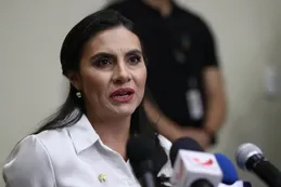 La vicepresidente de Ecuador Verónica Abad sostiene "intento de golpe de Estado" por parte de Daniel Noboa