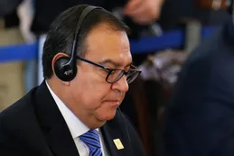 Renunció el primer ministro de Perú, en la mira por presunto tráfico de influencias