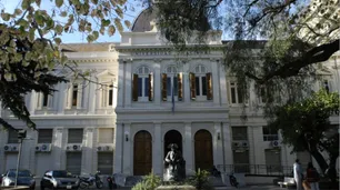 La Universidad de La Plata inició acciones judiciales por la directiva del Banco Central que atrasará el pago de salarios
