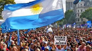 El feto wi-fi y el aniversario del golpe