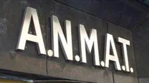 La ANMAT retiró un analgésico del mercado y suspendió la producción de dos marcas de alimentos