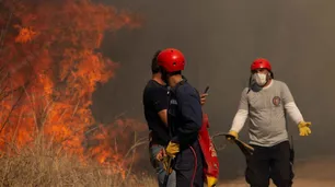 Recrudecen los incendios en Córdoba: evacuaron una escuela y el gobierno envía ayuda
