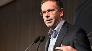 Guido Sandleris: controlar la inflación con el precio del dólar puede afectar las reservas del gobierno
