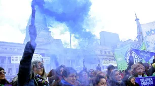 Parece que las mujeres estamos con viento en contra