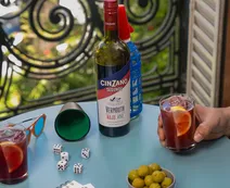 La picada y el vermut, un clásico con nacionalidad argentina y pasaporte italiano